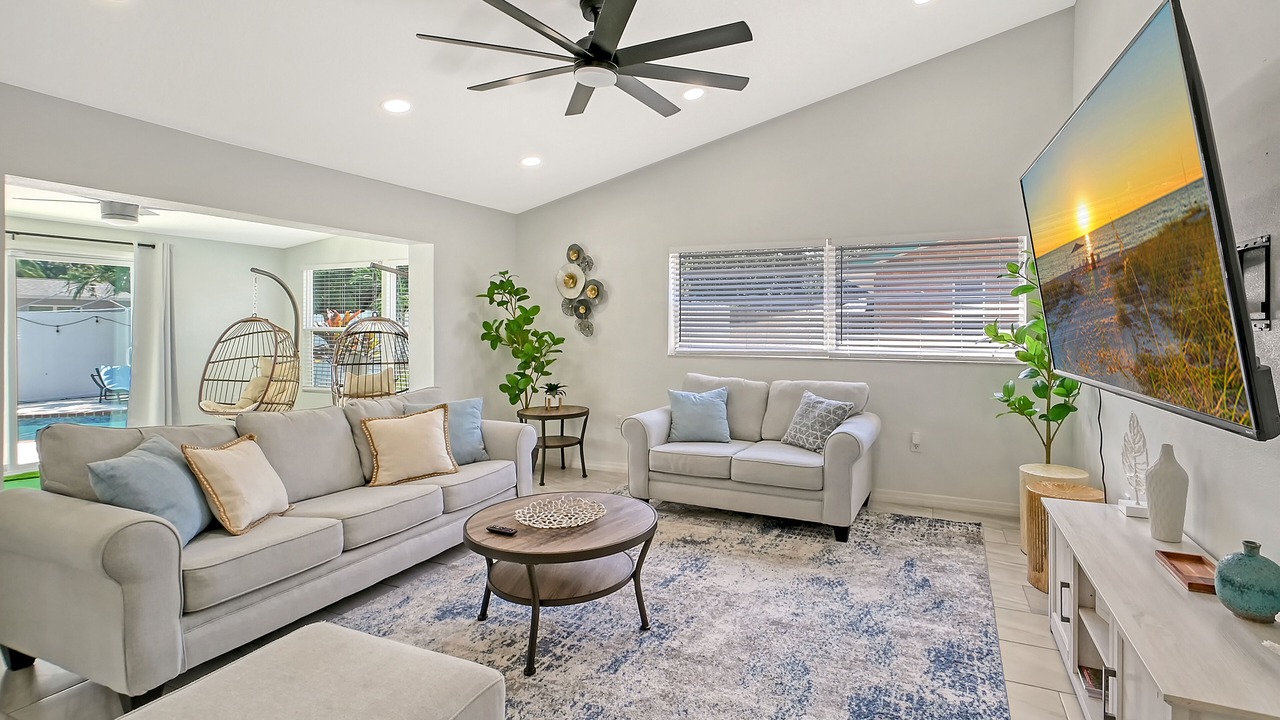 Photo of Livingroom in Trailer Estates