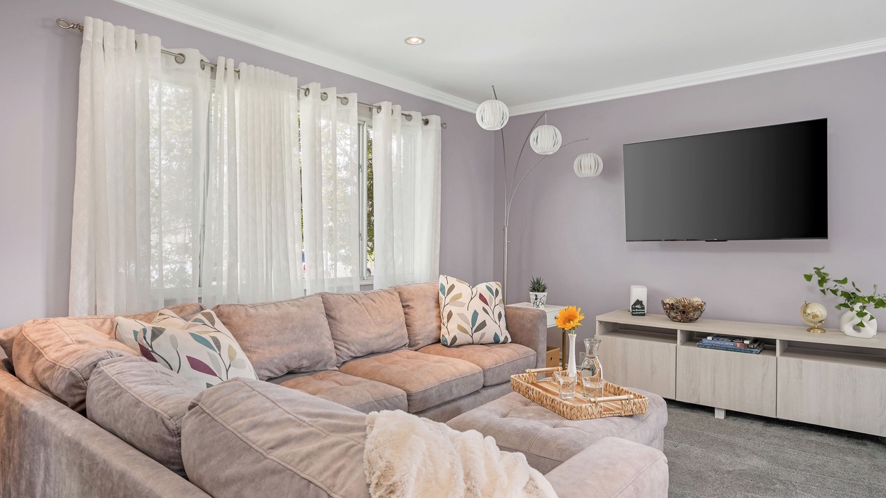 Photo of Livingroom in Millcreek
