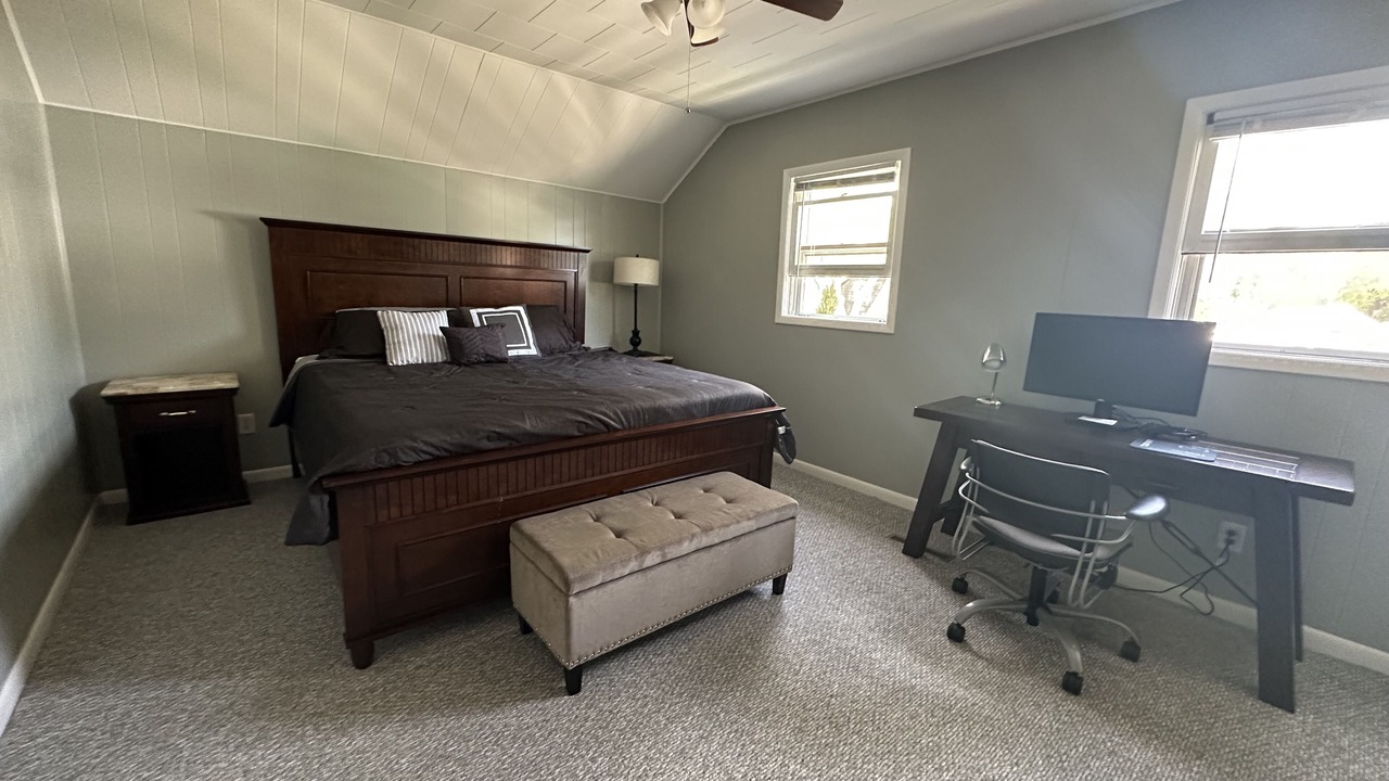 Photo of Bedroom in Oconomowoc