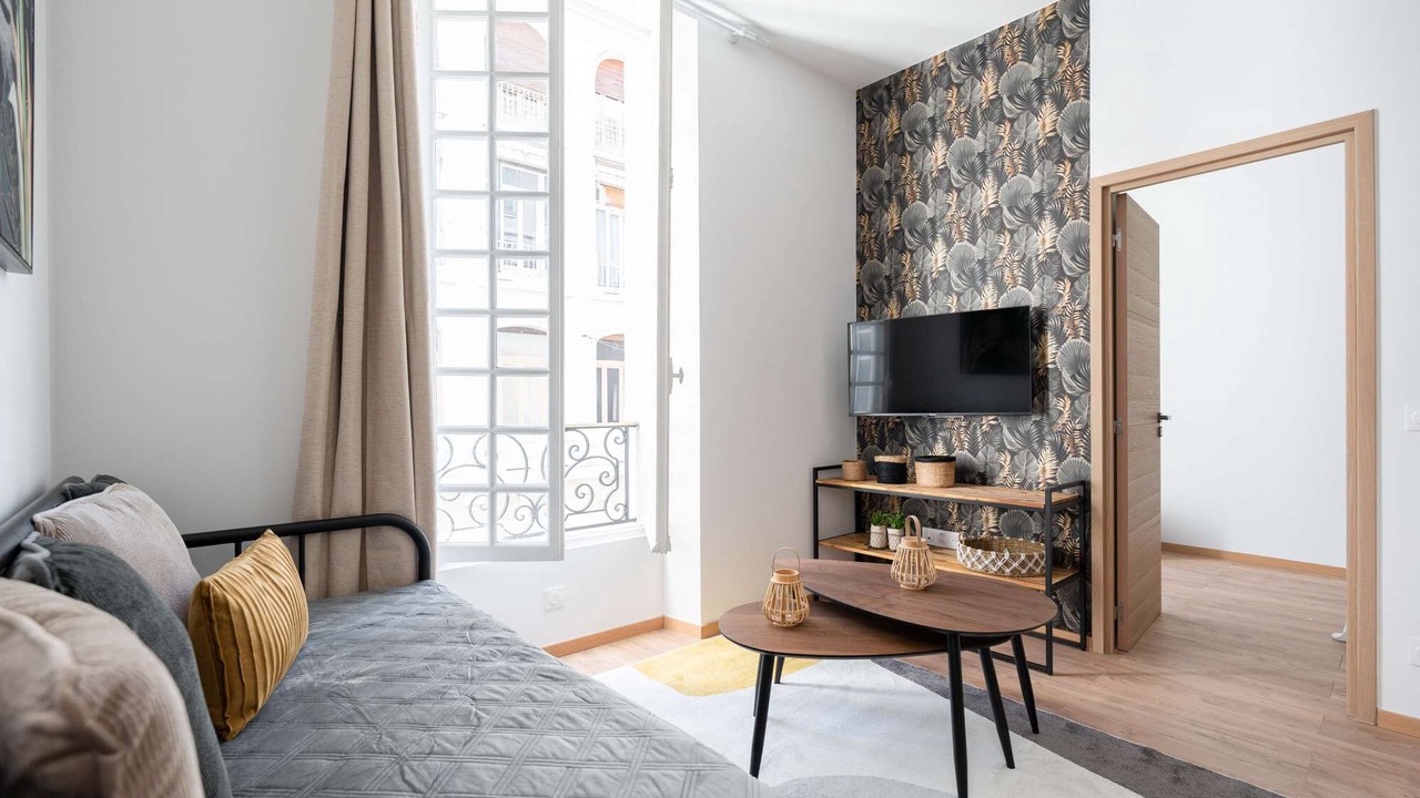 Photo of Livingroom in 1st Arrondissement