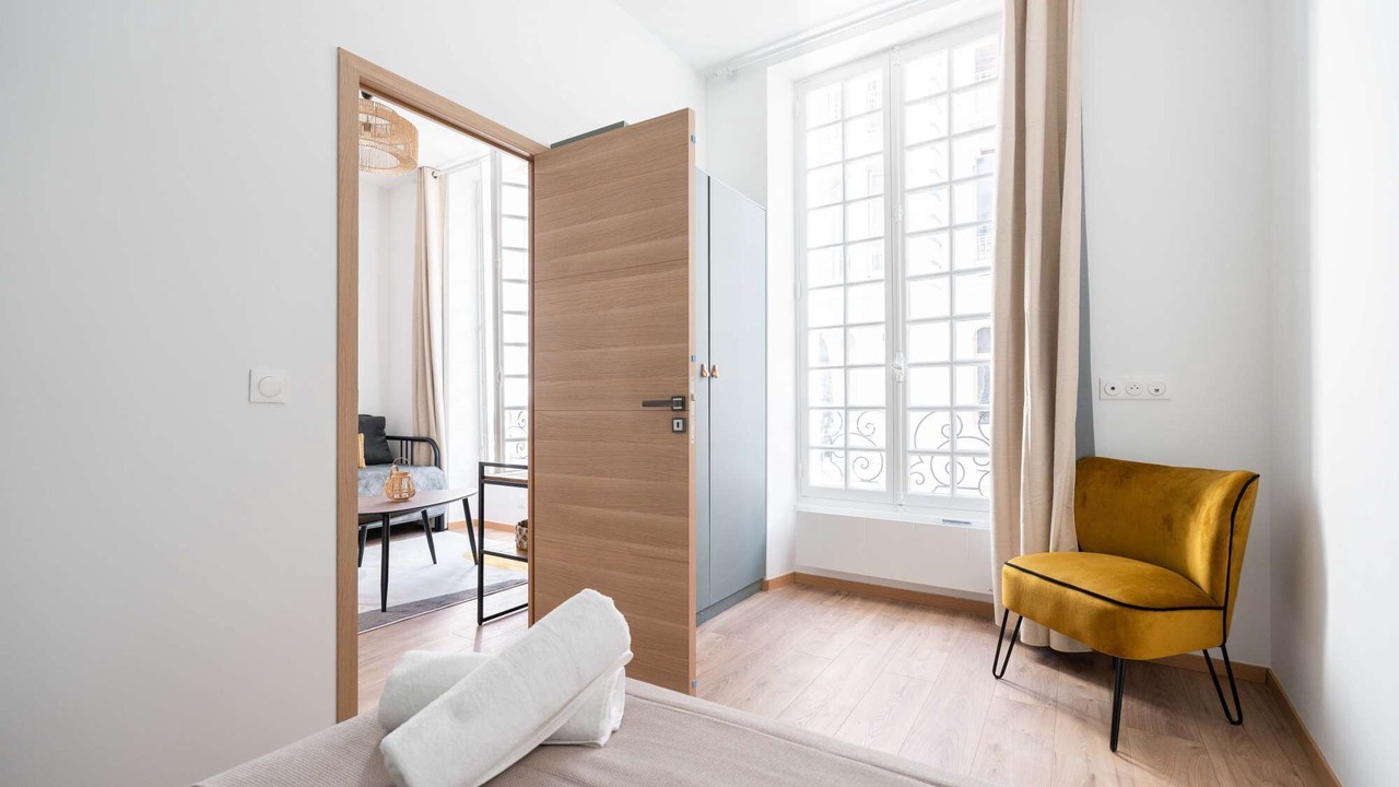 Photo of Bedroom in 1st Arrondissement