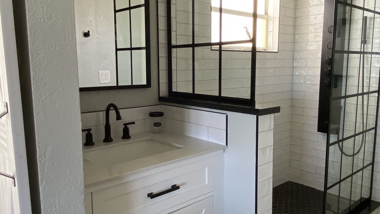 Photo of Bathroom in Plantation