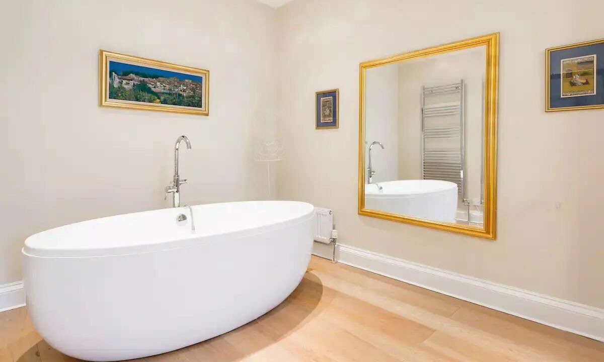 Photo of Bathroom in Merchiston