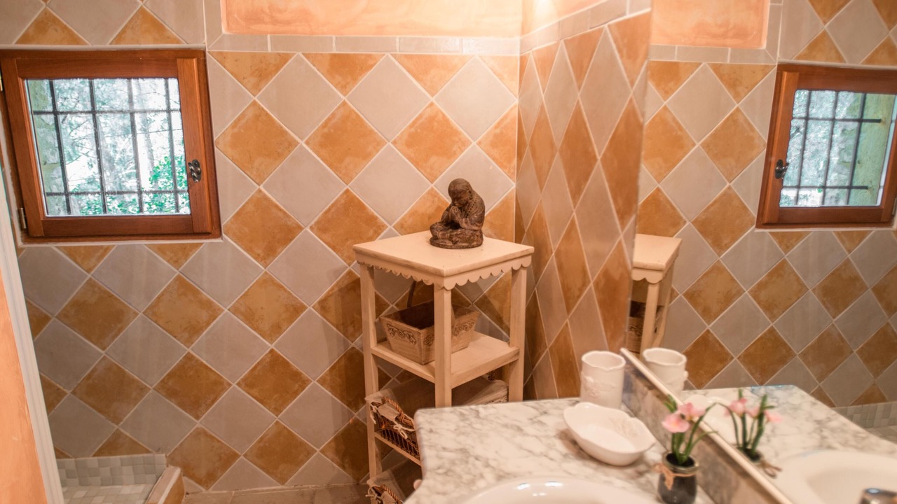 Photo of Bathroom in Barjols