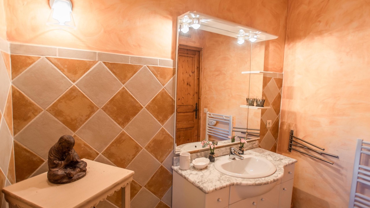 Photo of Bathroom in Barjols