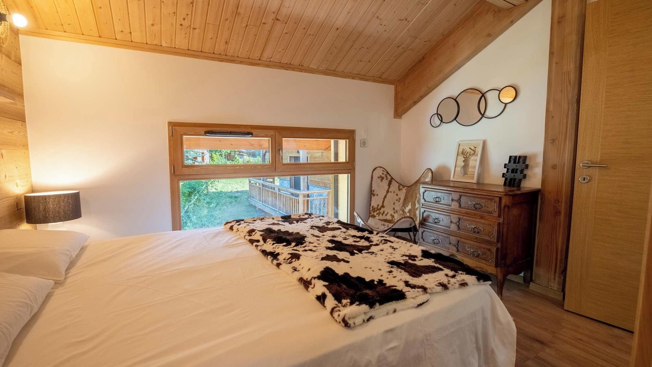 Photo of Bedroom in Meribel Centre