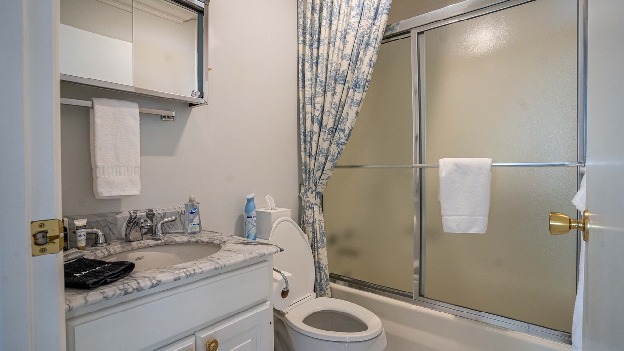 Photo of Bathroom in Carbondale