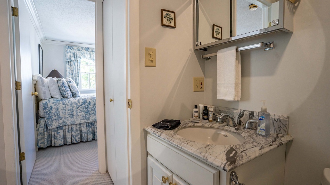 Photo of Bathroom in Carbondale