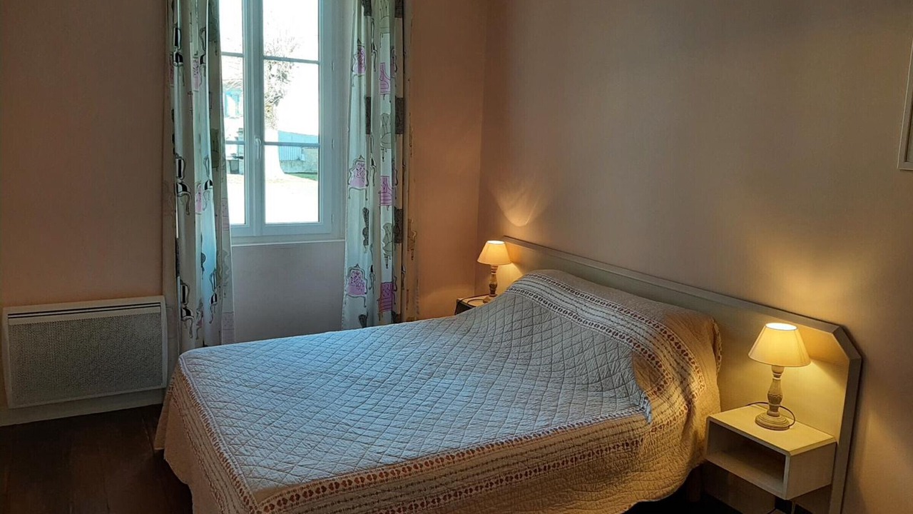 Photo of Bedroom in Salles-Lavalette