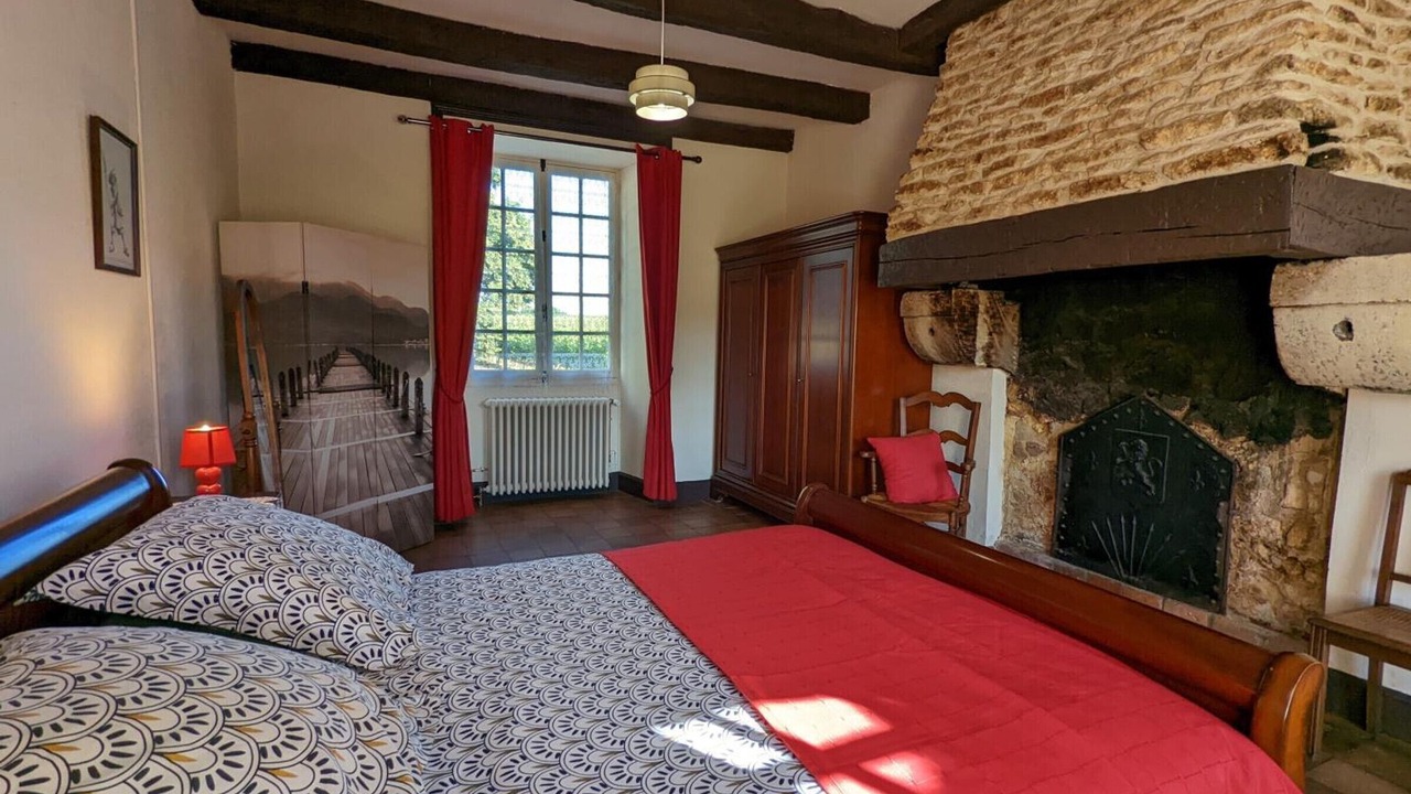 Photo of Bedroom in Cherves-Richemont