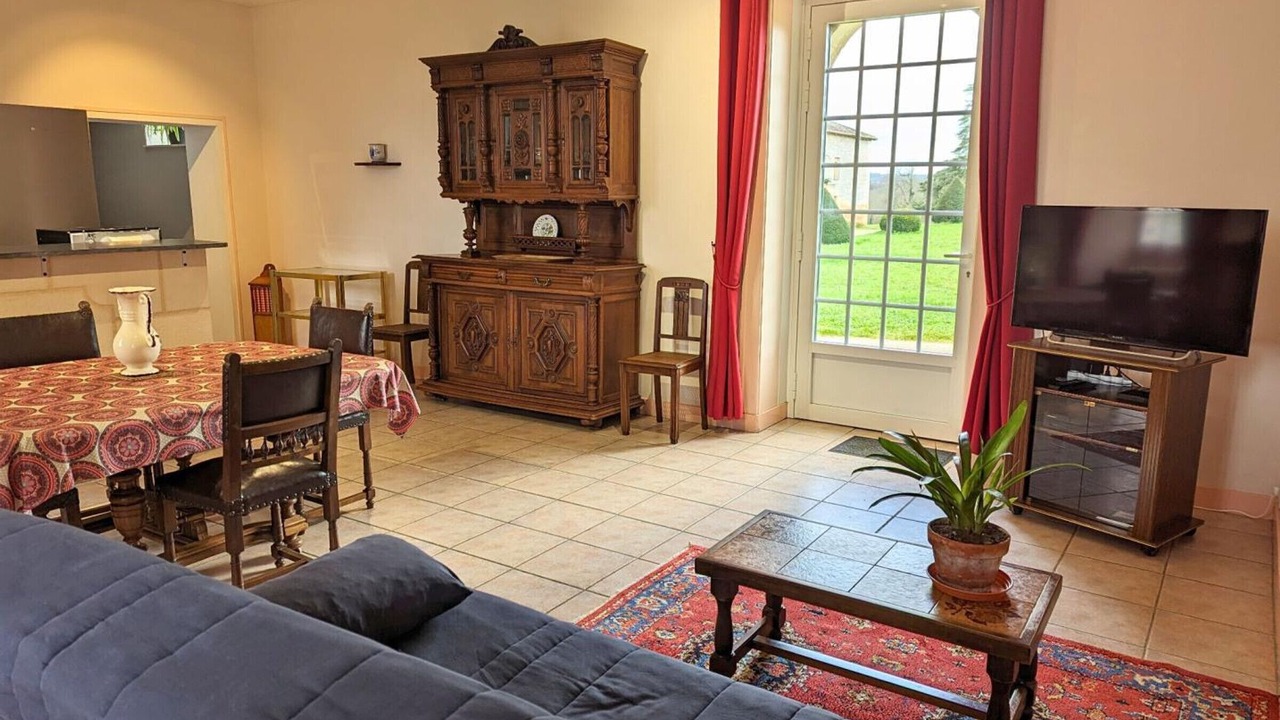 Photo of Livingroom in Cherves-Richemont