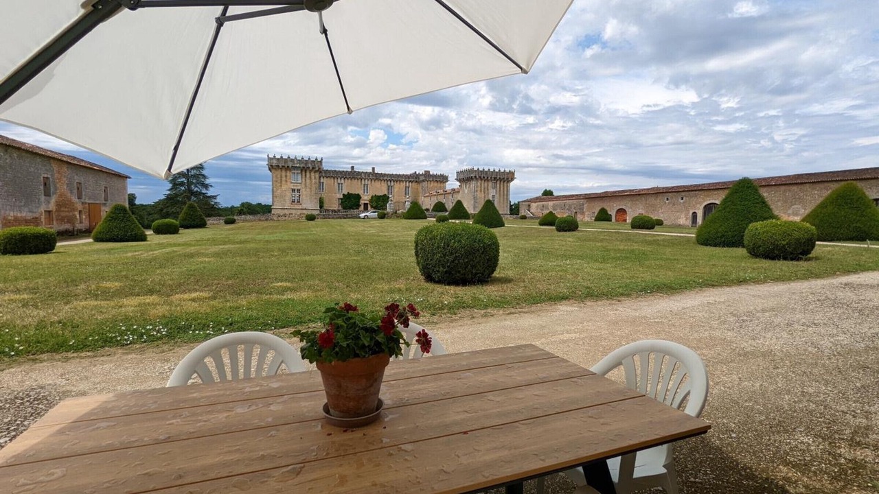 Photo of Outdoor in Cherves-Richemont