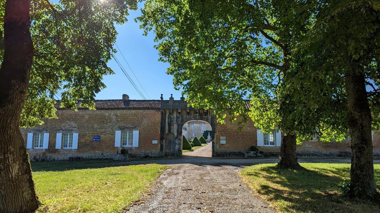 Photo of Outdoor in Cherves-Richemont