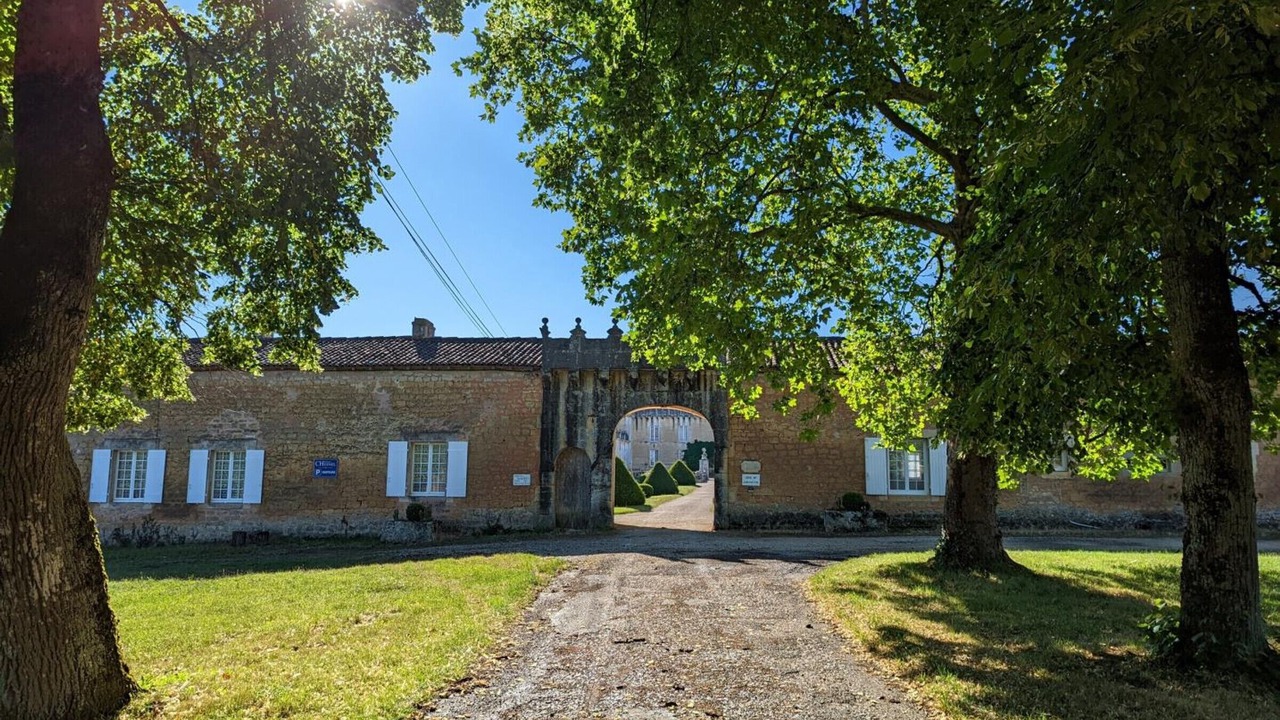 Photo of Outdoor in Cherves-Richemont