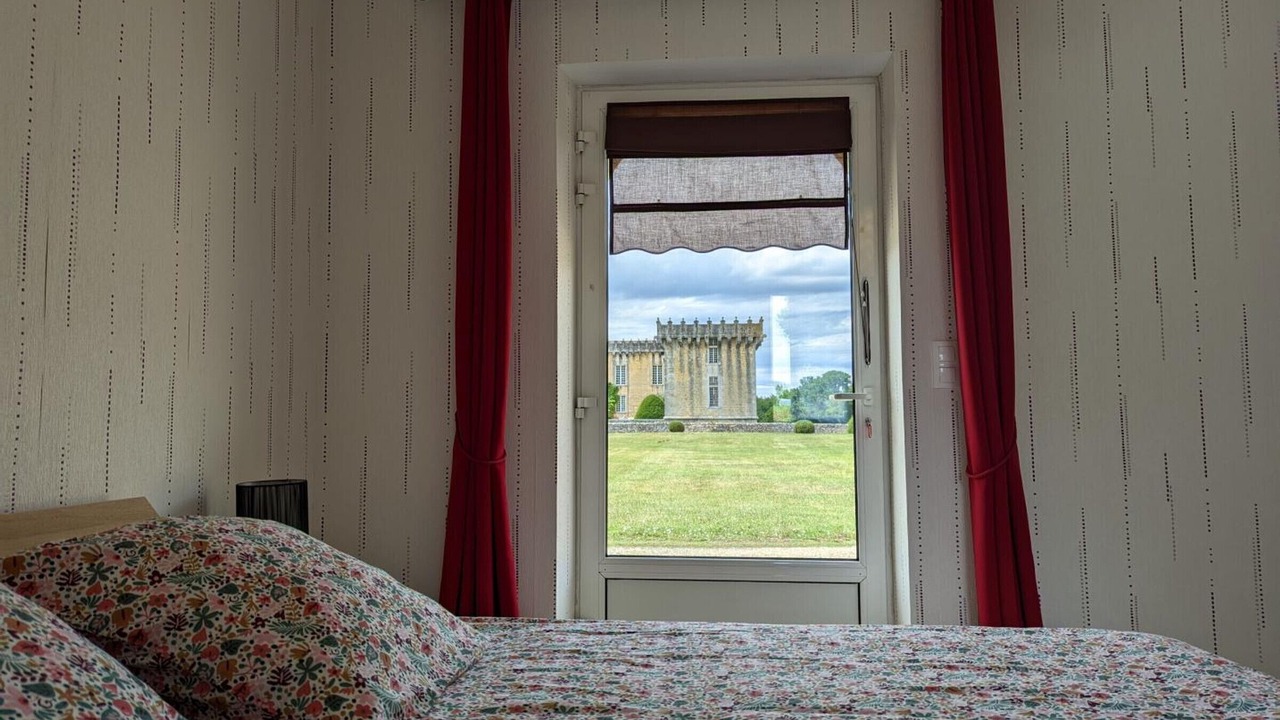 Photo of Bedroom in Cherves-Richemont