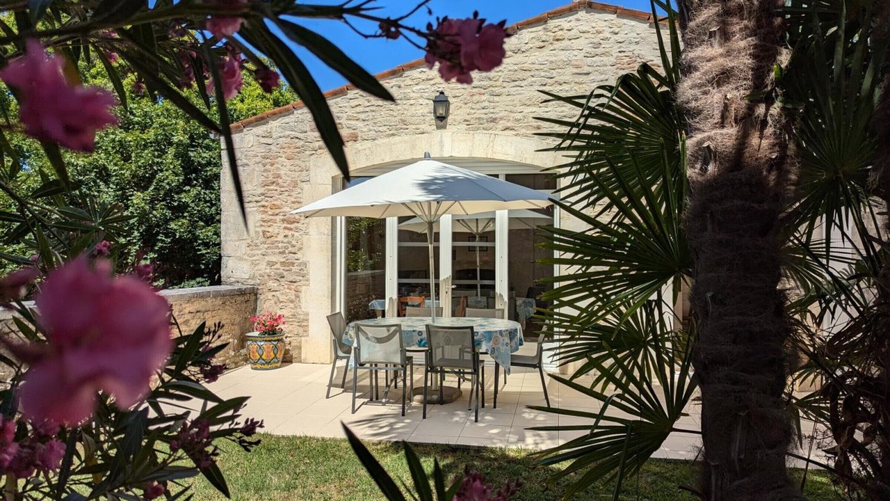 Photo of Outdoor in Saint-Cybardeaux