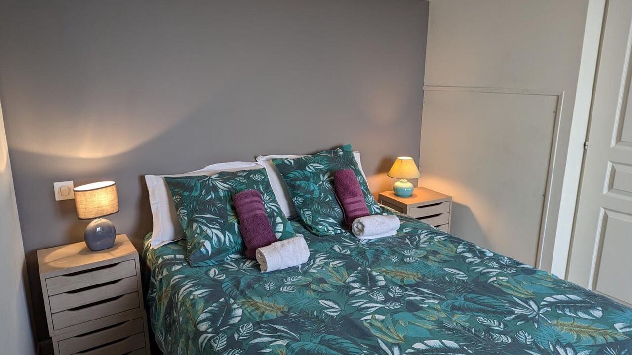 Photo of Bedroom in Salles-de-Barbezieux
