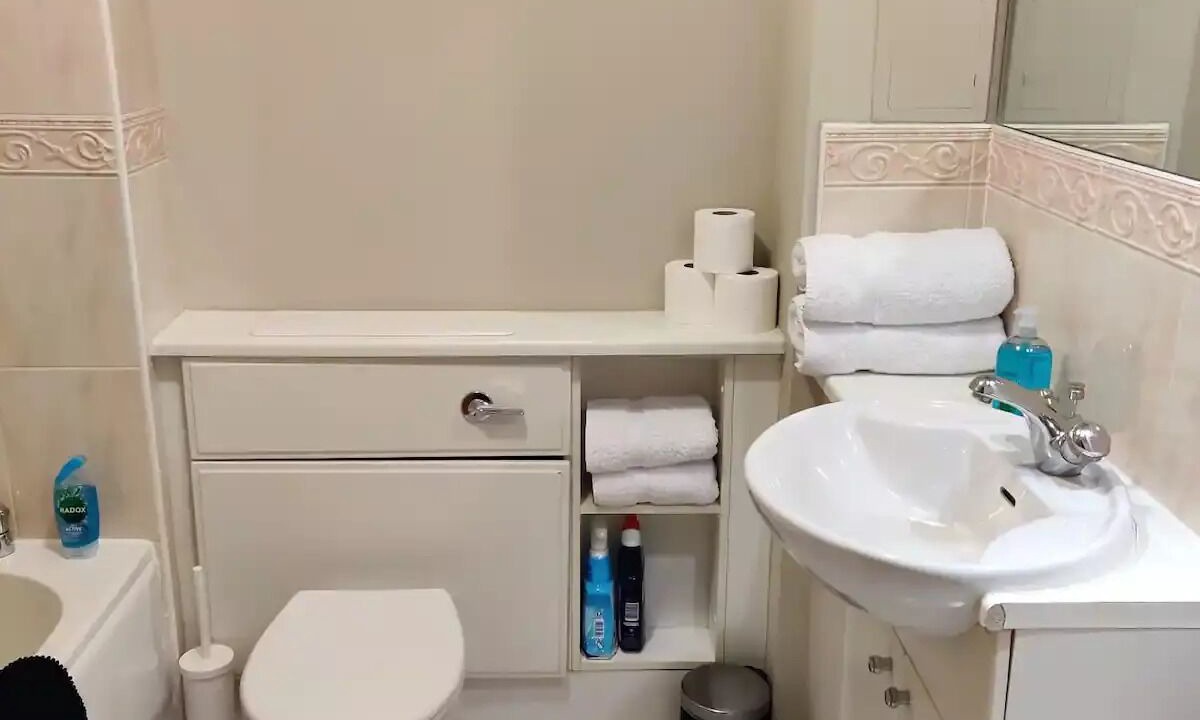 Photo of Bathroom in New Town