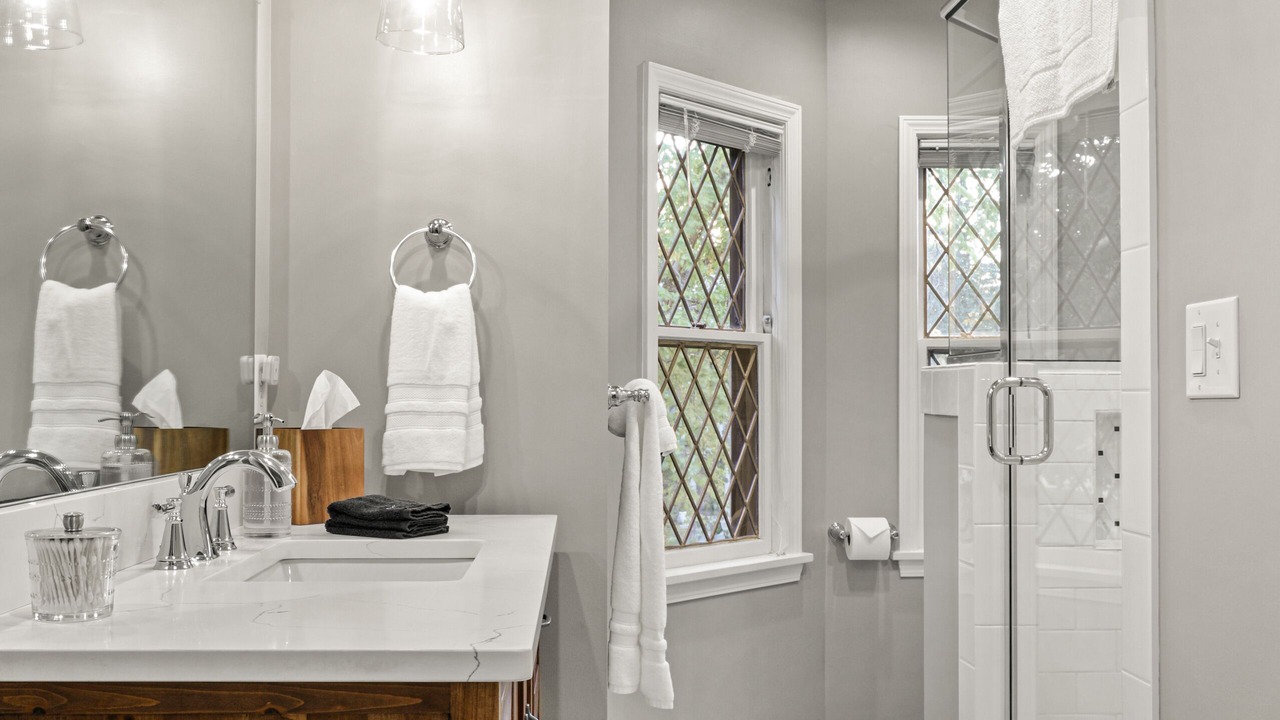 Photo of Bathroom in Dundee-Happy Hollow Historic District