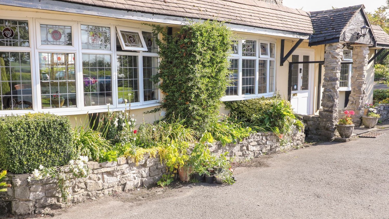 Photo of Outdoor in Newton Grange