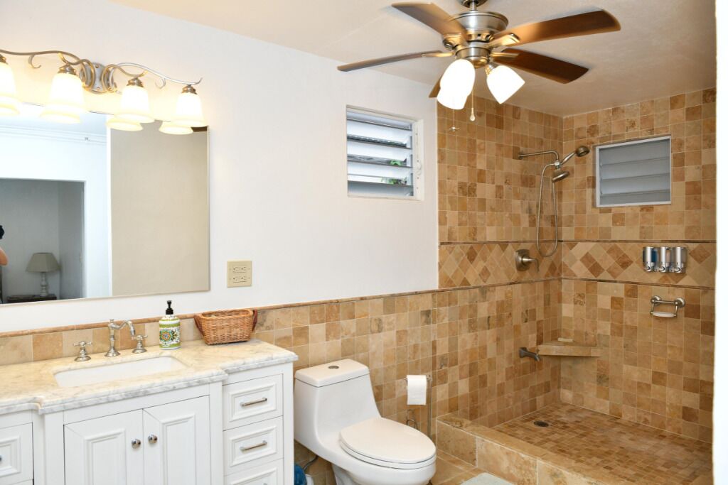 Photo of Bathroom in Estate Whim