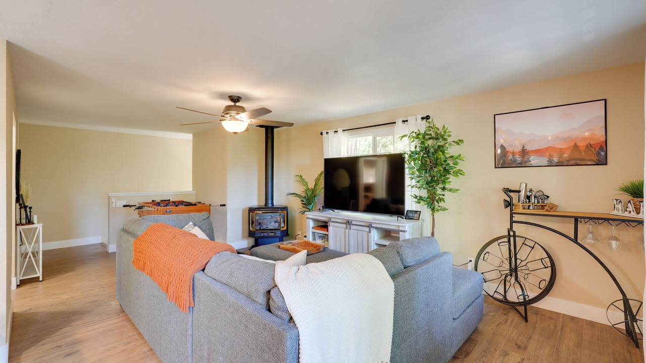 Photo of Livingroom in Pollock Pines