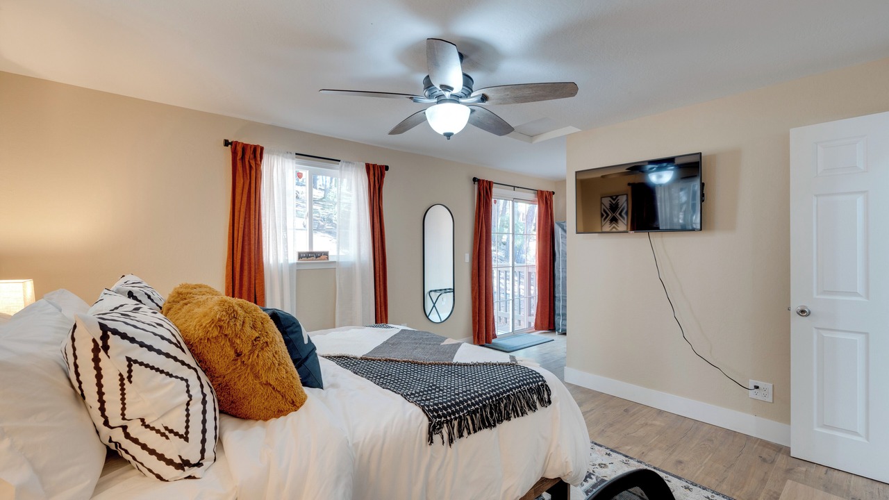 Photo of Bedroom in Pollock Pines