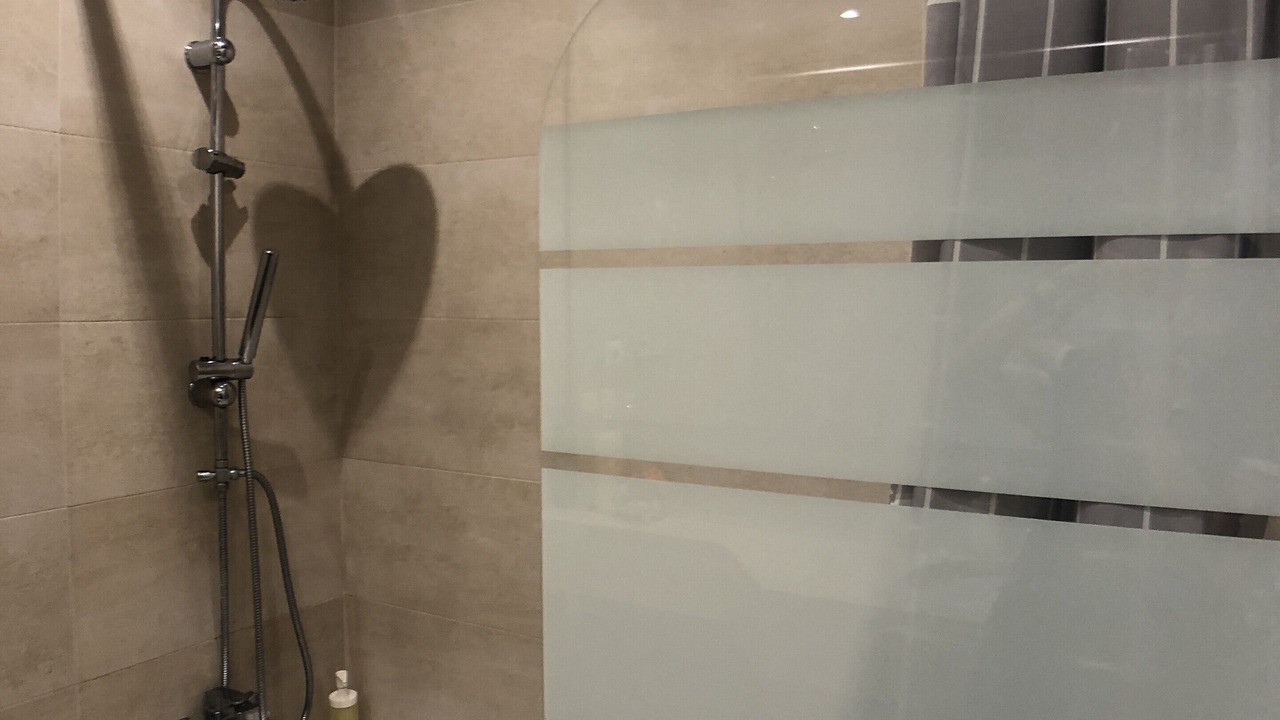 Photo of Bathroom in Carcavelos