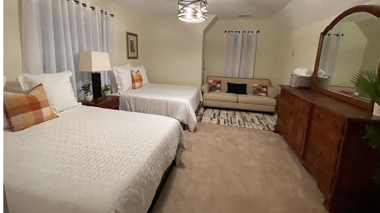 Photo of Bedroom in Jamestown