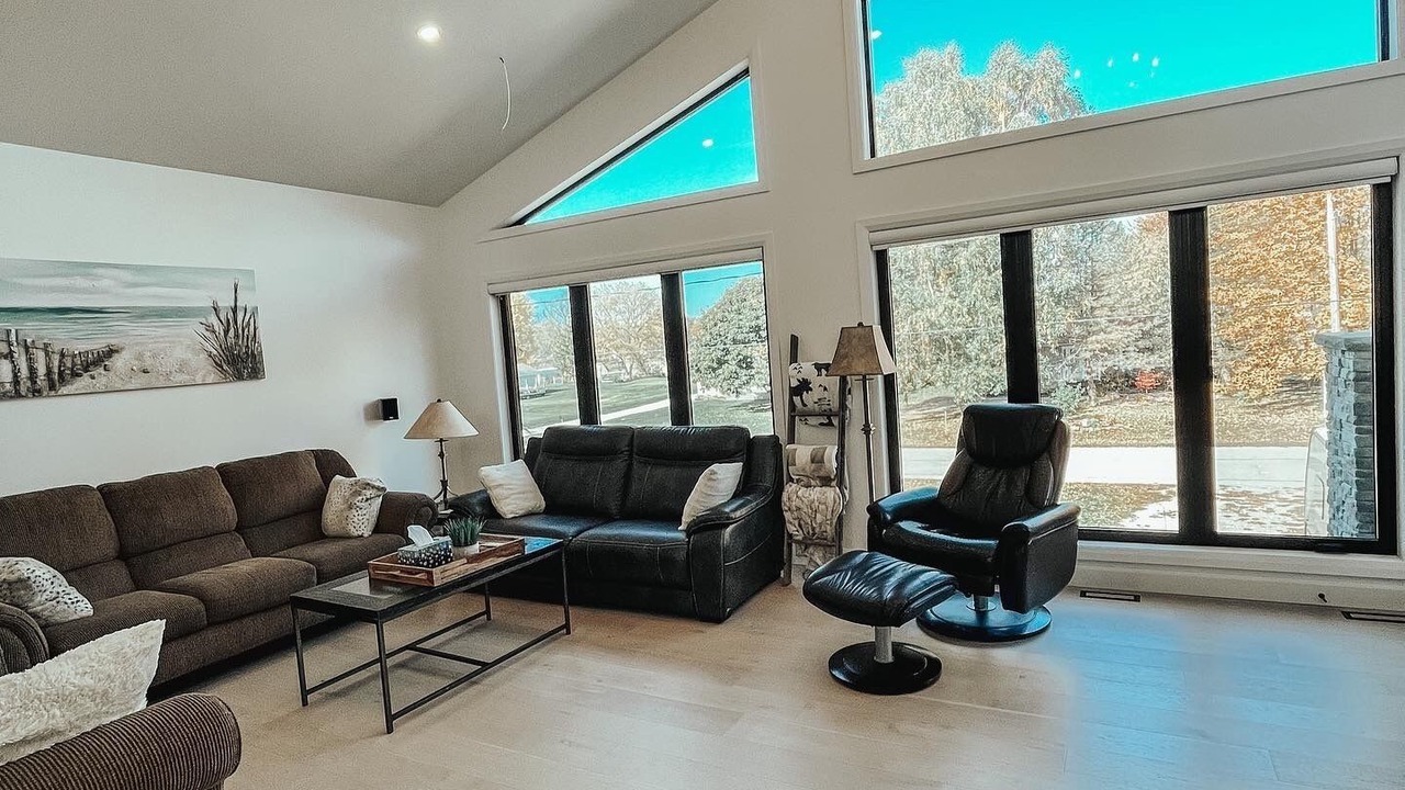 Photo of Livingroom in Lambton Shores
