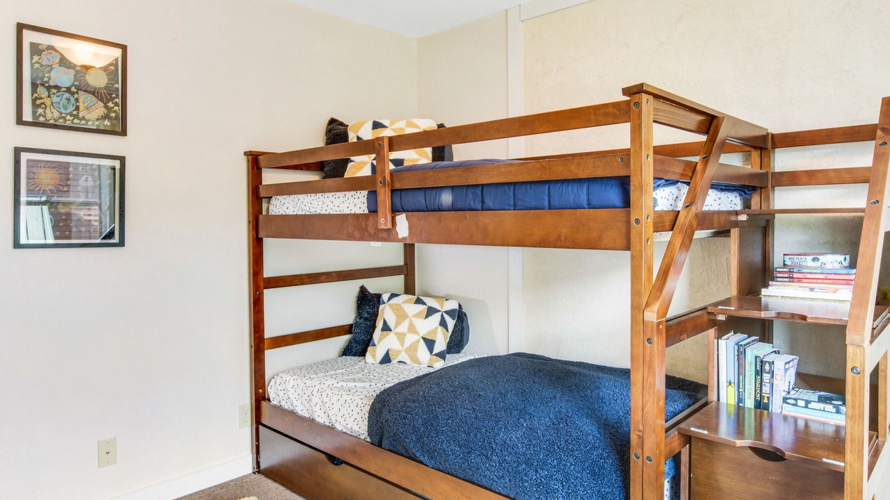 Photo of Bedroom in Hyak