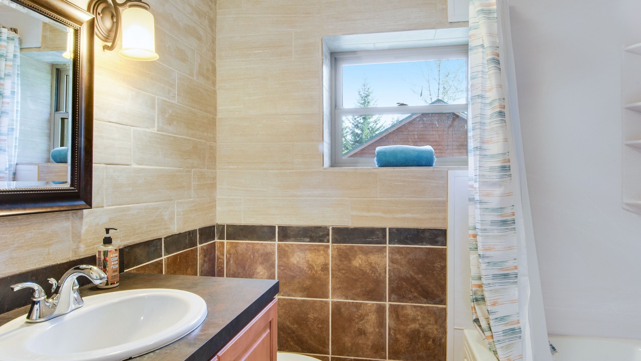 Photo of Bathroom in Hyak