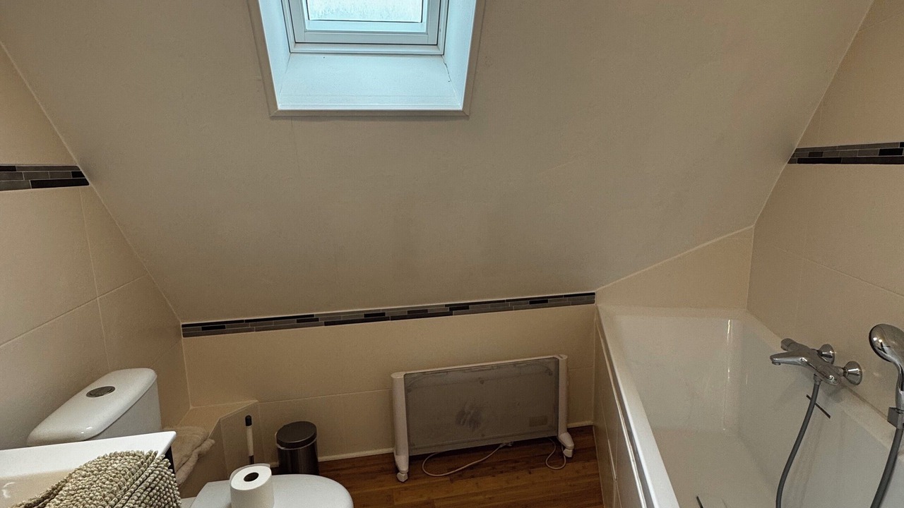 Photo of Bathroom in Saint-Martin-des-Champs