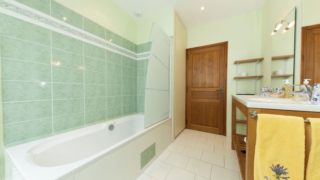 Photo of Bathroom in Chemery