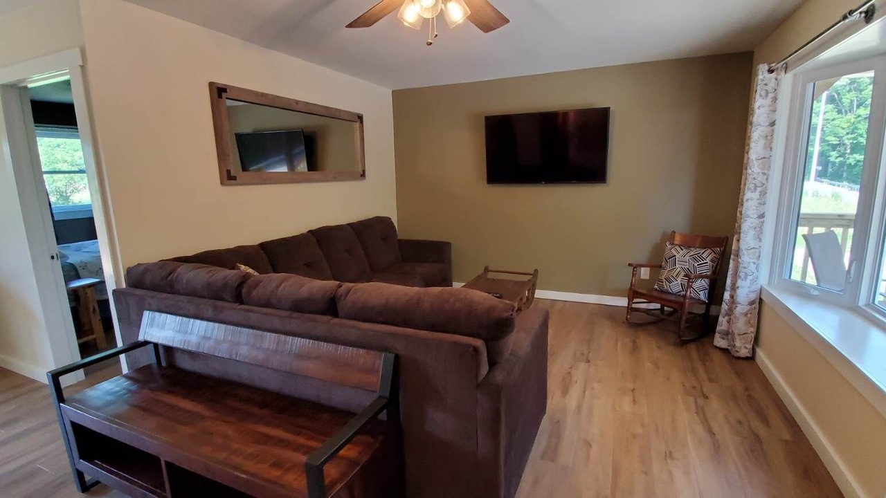 Photo of Livingroom in Hardin County