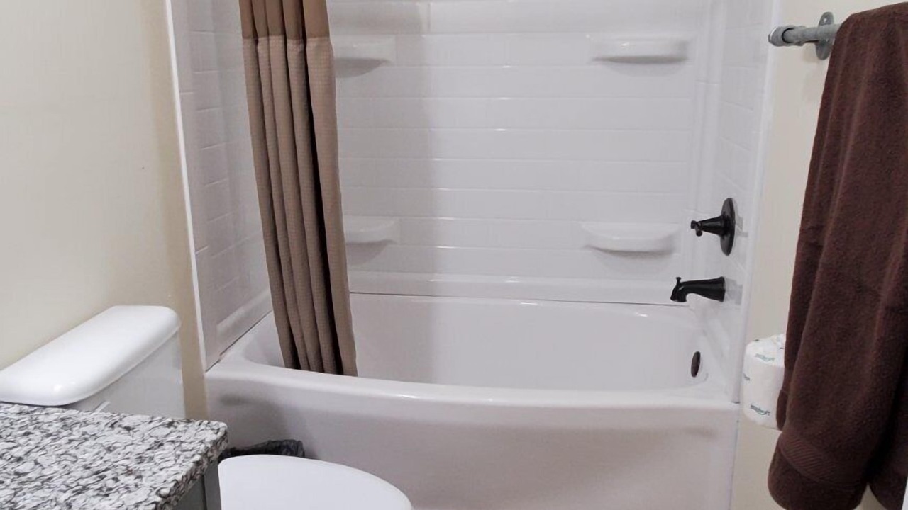 Photo of Bathroom in Hardin County