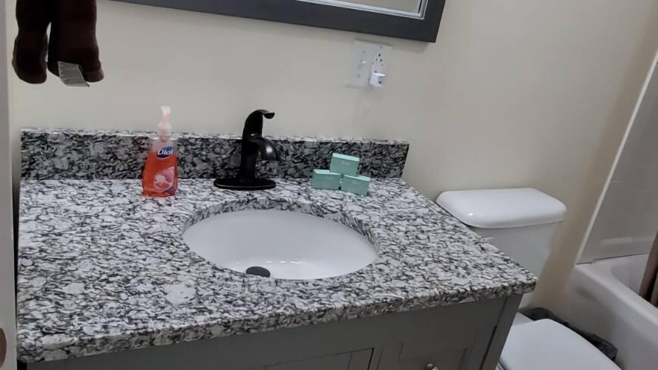 Photo of Bathroom in Hardin County