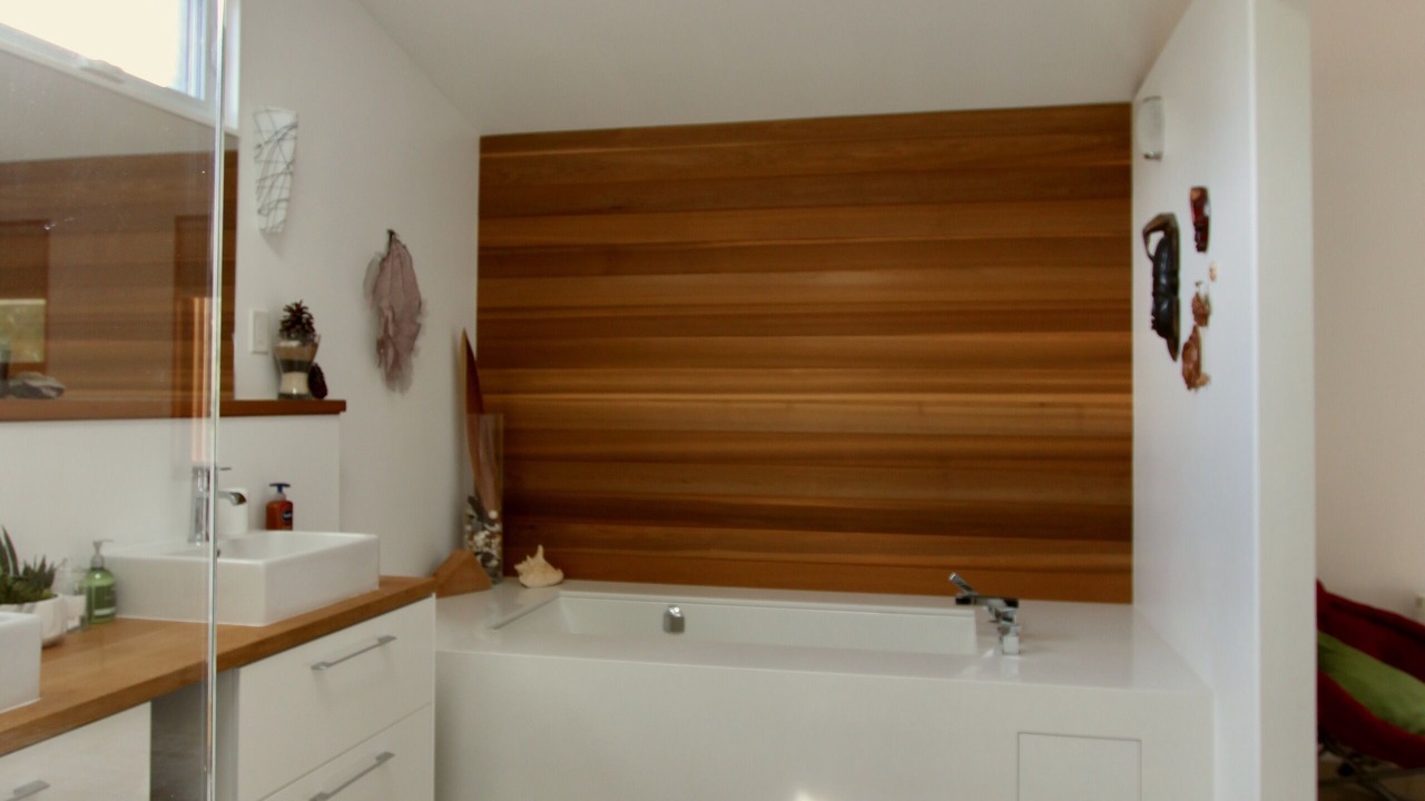 Photo of Bathroom in Humber Bay