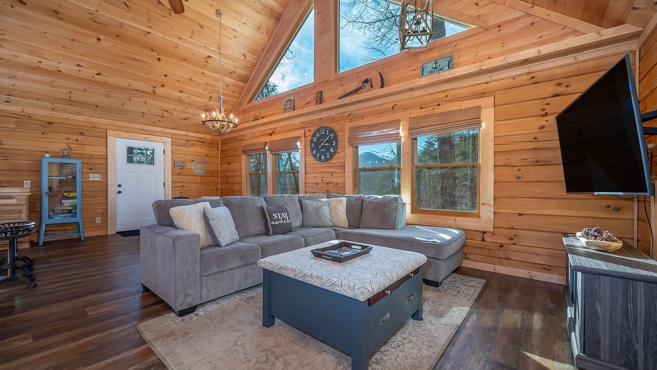 Photo of Bedroom in Lake Lure