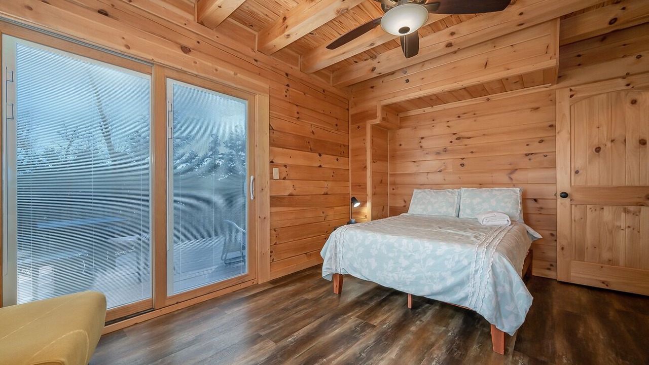Photo of Bedroom in Lake Lure