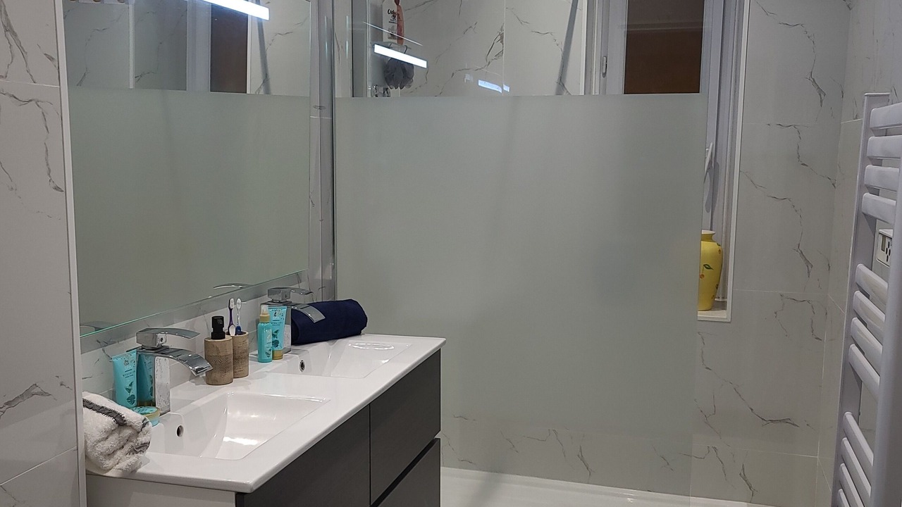 Photo of Bathroom in Gambetta