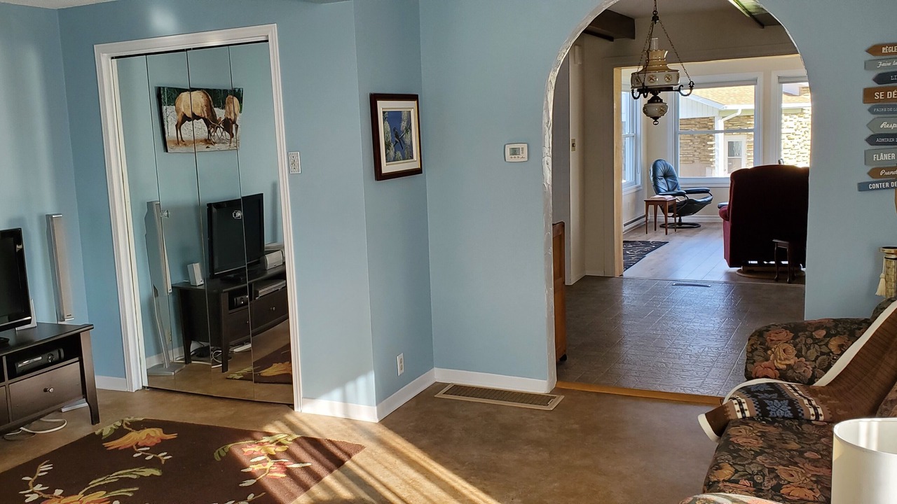 Photo of Livingroom in Papineauville