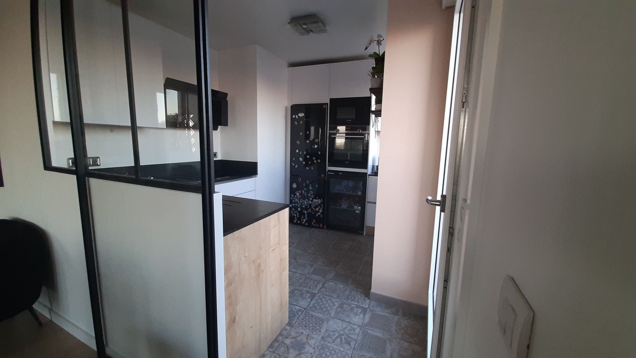 Photo of Kitchen in Suresnes