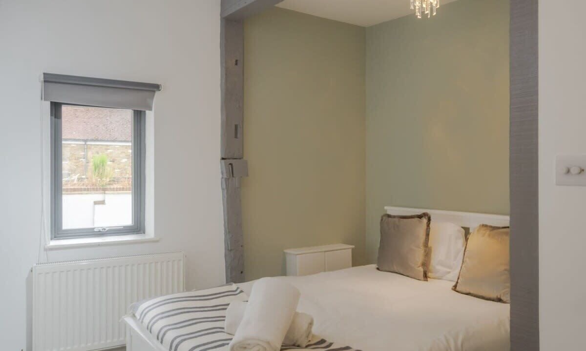 Photo of Bedroom in Windsor City Centre
