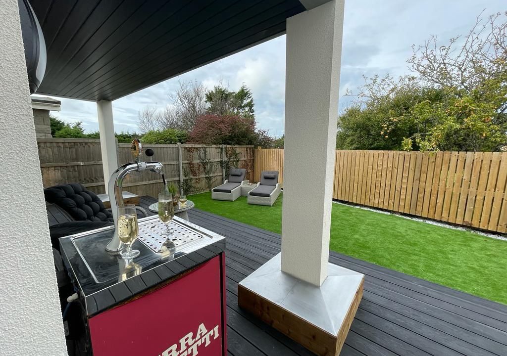 Photo of Patio Balcony in Rhoscolyn