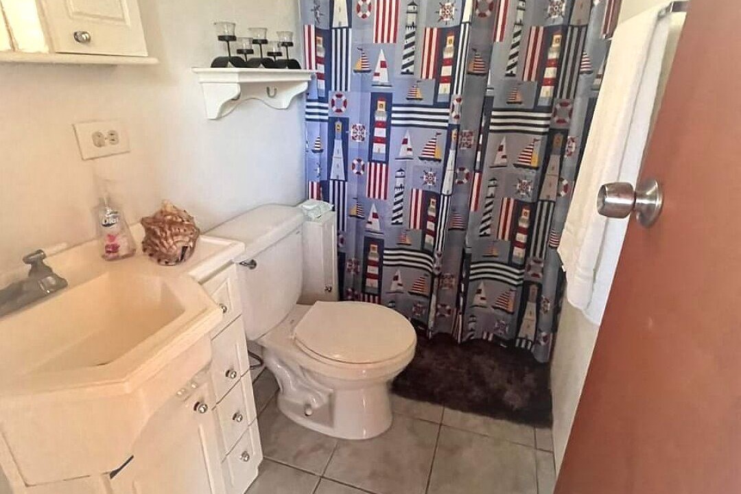 Photo of Bathroom in Pole Ojea