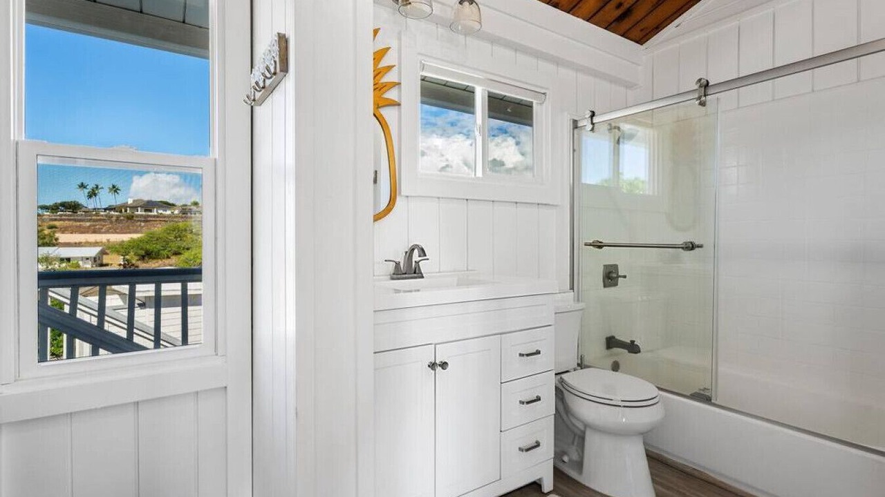 Photo of Bathroom in Kohala Estates