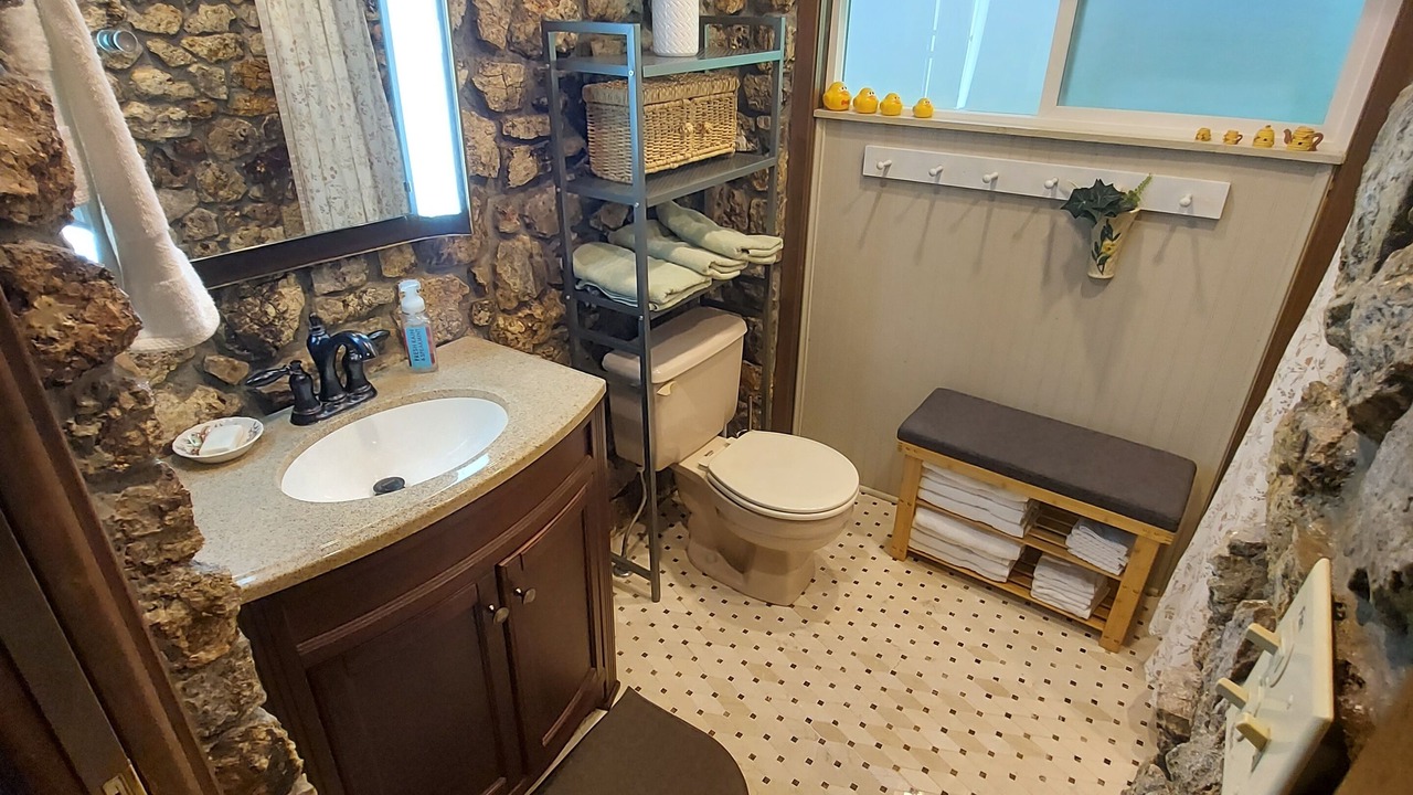 Photo of Bathroom in Cherokee Village