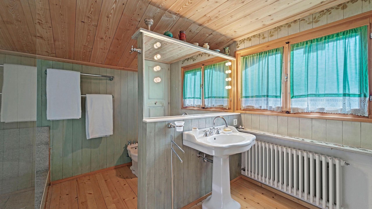 Photo of Bathroom in Surlej