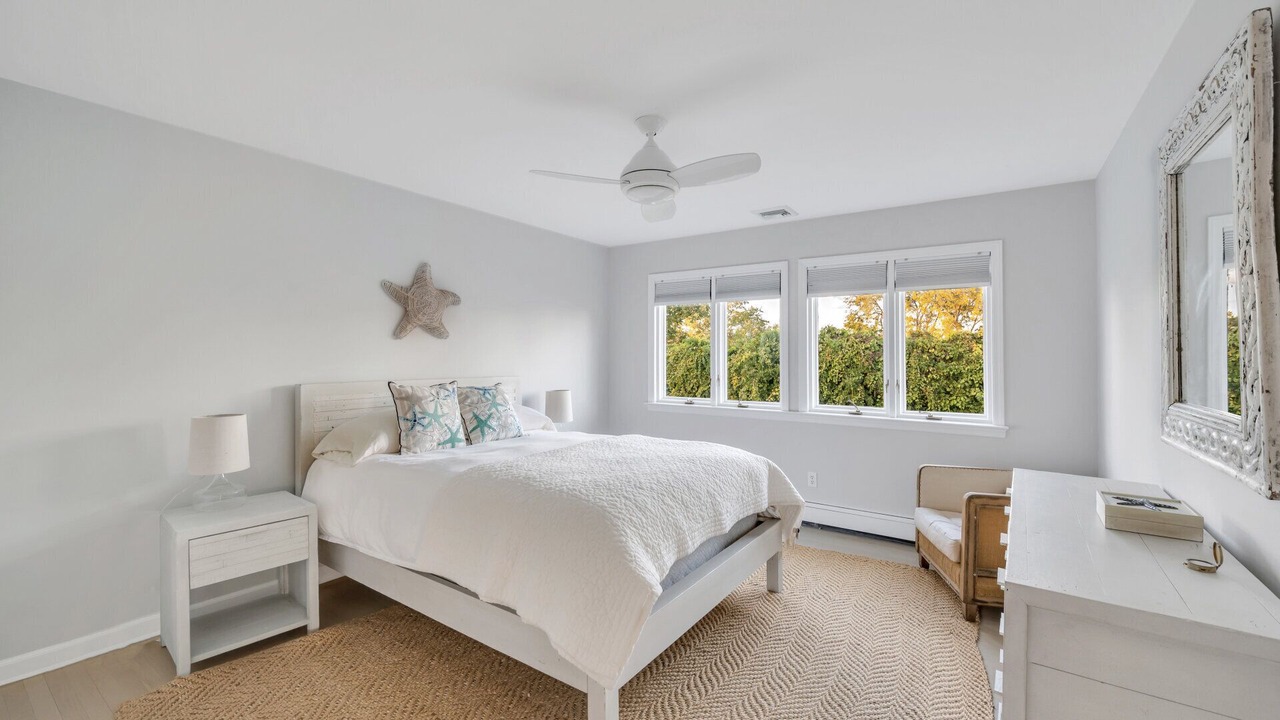 Photo of Bedroom in Southold
